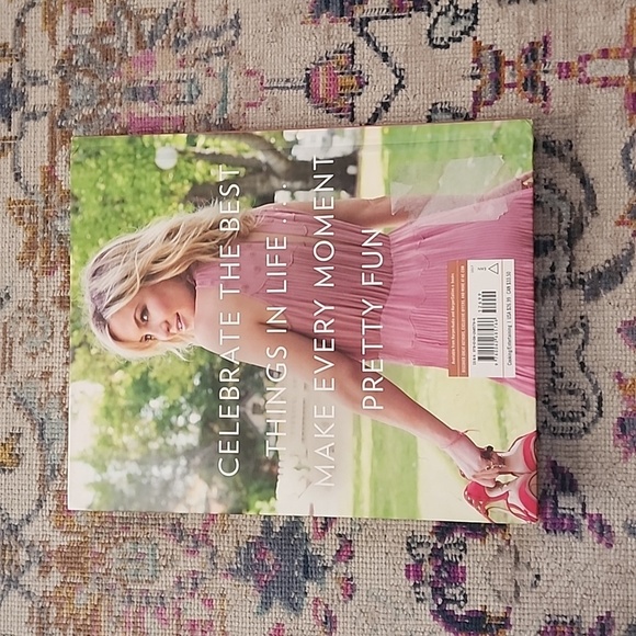 Pretty Fun by Kate Hudson Wity & Fun Cook Book Lifestyle Book Fun Recipe Book - Picture 3 of 14